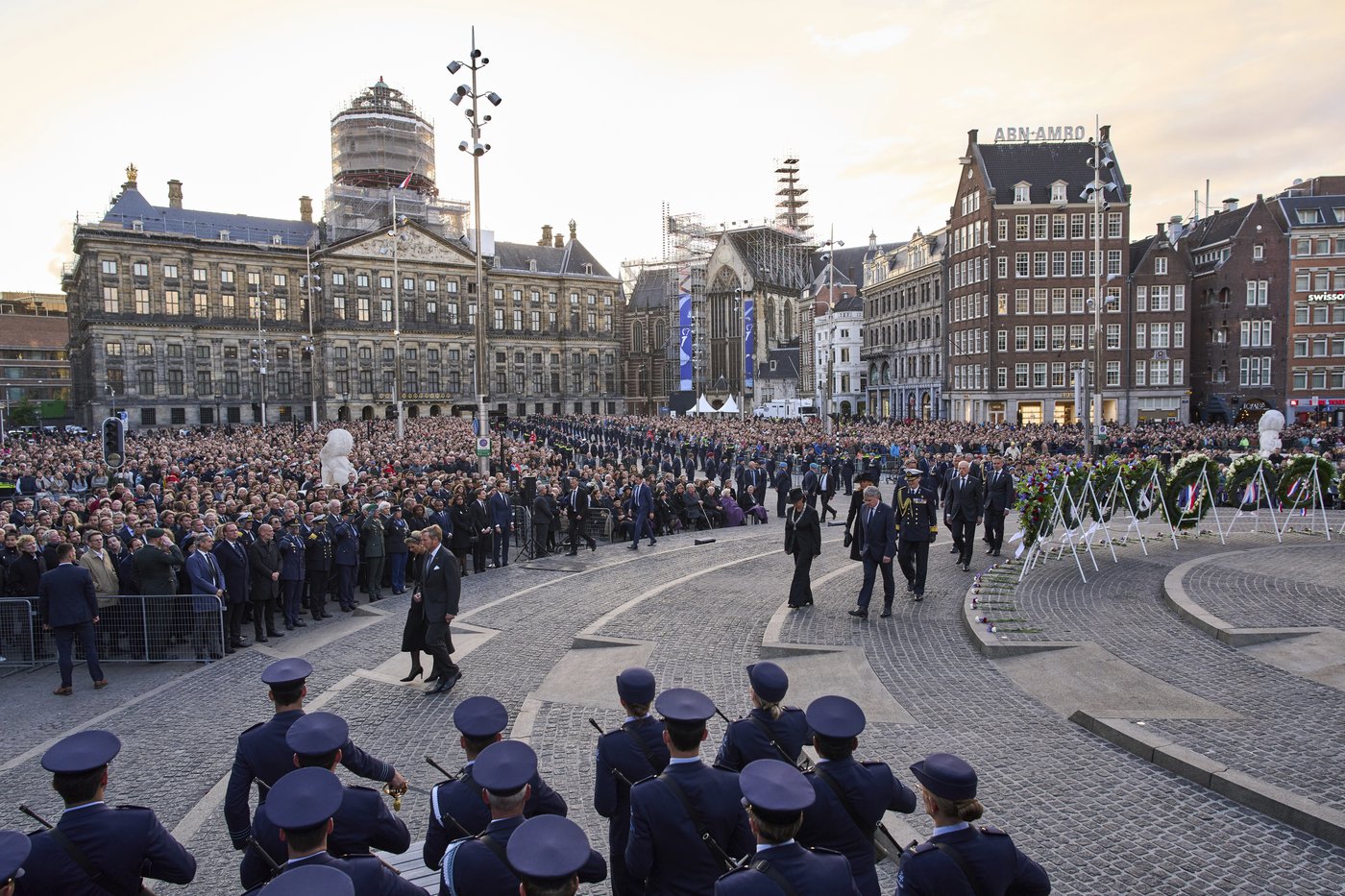 80 years after liberation from the Nazis, the Dutch commemorate the victims of war | iNFOnews.ca 80 years after liberation from the Nazis, the Dutch commemorate the victims of war | iNFOnews.ca