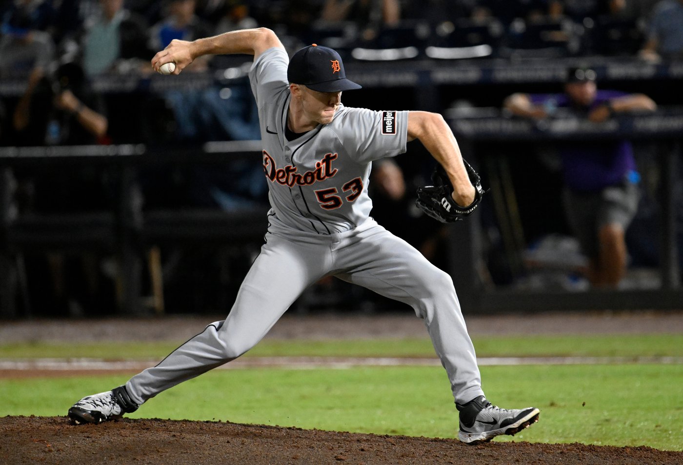 Right-hander Chase Lee acquired by Blue Jays from Tigers for minor league lefty Johan Simon | iNFOnews.ca Right-hander Chase Lee acquired by Blue Jays from Tigers for minor league lefty Johan Simon | iNFOnews.ca