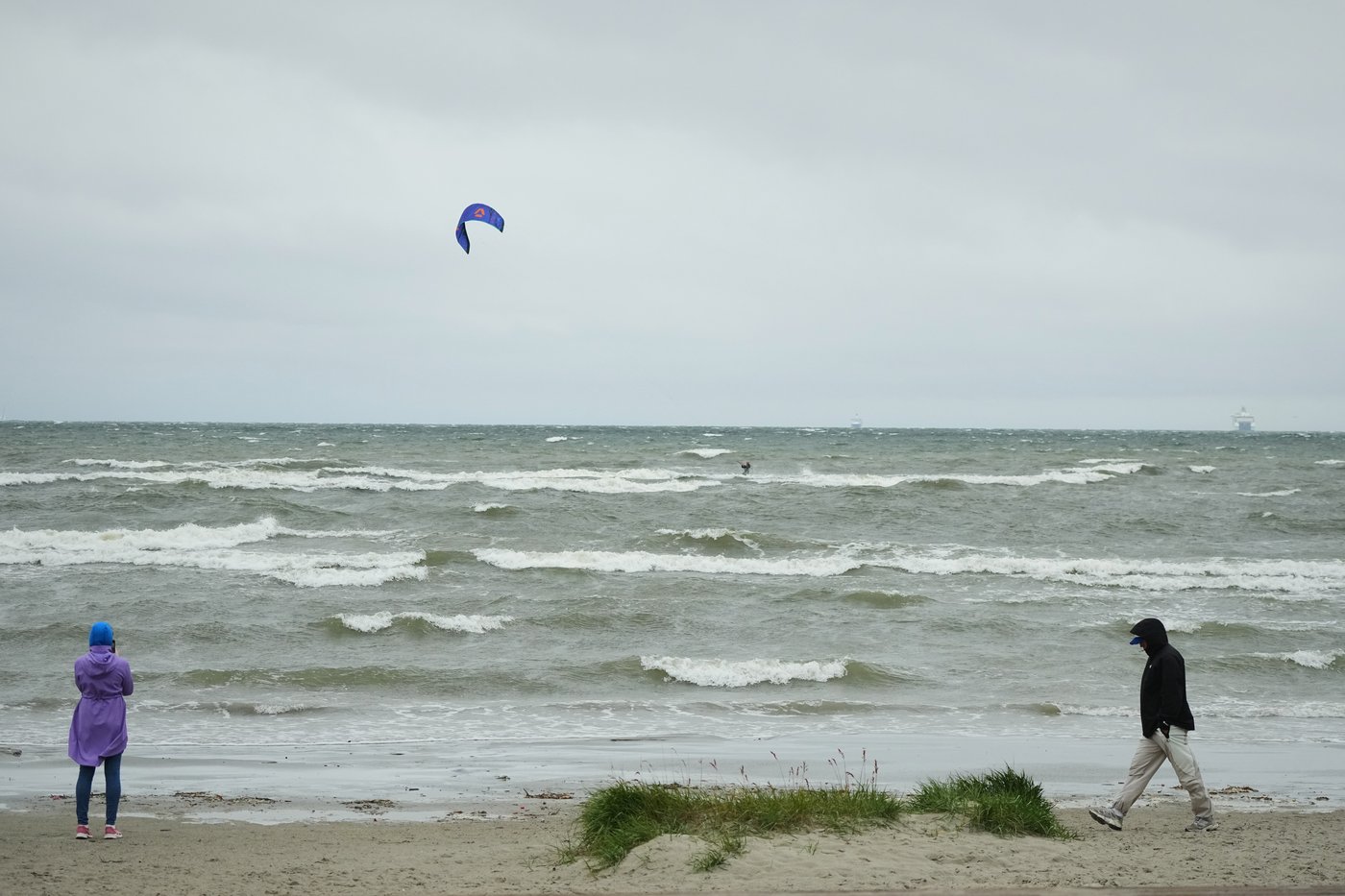 Powerful storm hits Baltic countries, killing 2 and leaving hundreds of thousands without power | iNFOnews.ca