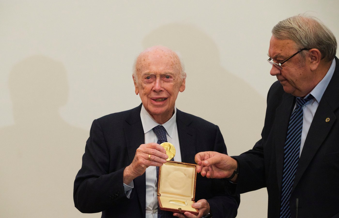 James Watson helped crack DNA's code, sparking medical advances and ethical debates | iNFOnews.ca James Watson helped crack DNA's code, sparking medical advances and ethical debates | iNFOnews.ca