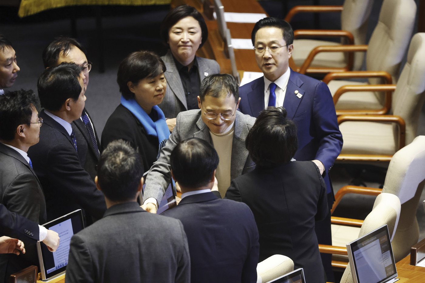 South Korean prosecutors detain ex-defense chief over martial law imposition, reports say | iNFOnews.ca South Korean prosecutors detain ex-defense chief over martial law imposition, reports say | iNFOnews.ca