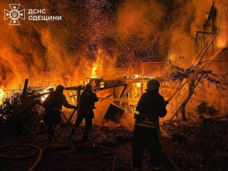 Another Russian oil facility burns after Zelenskyy touts Ukraine’s drone reach | iNFOnews.ca