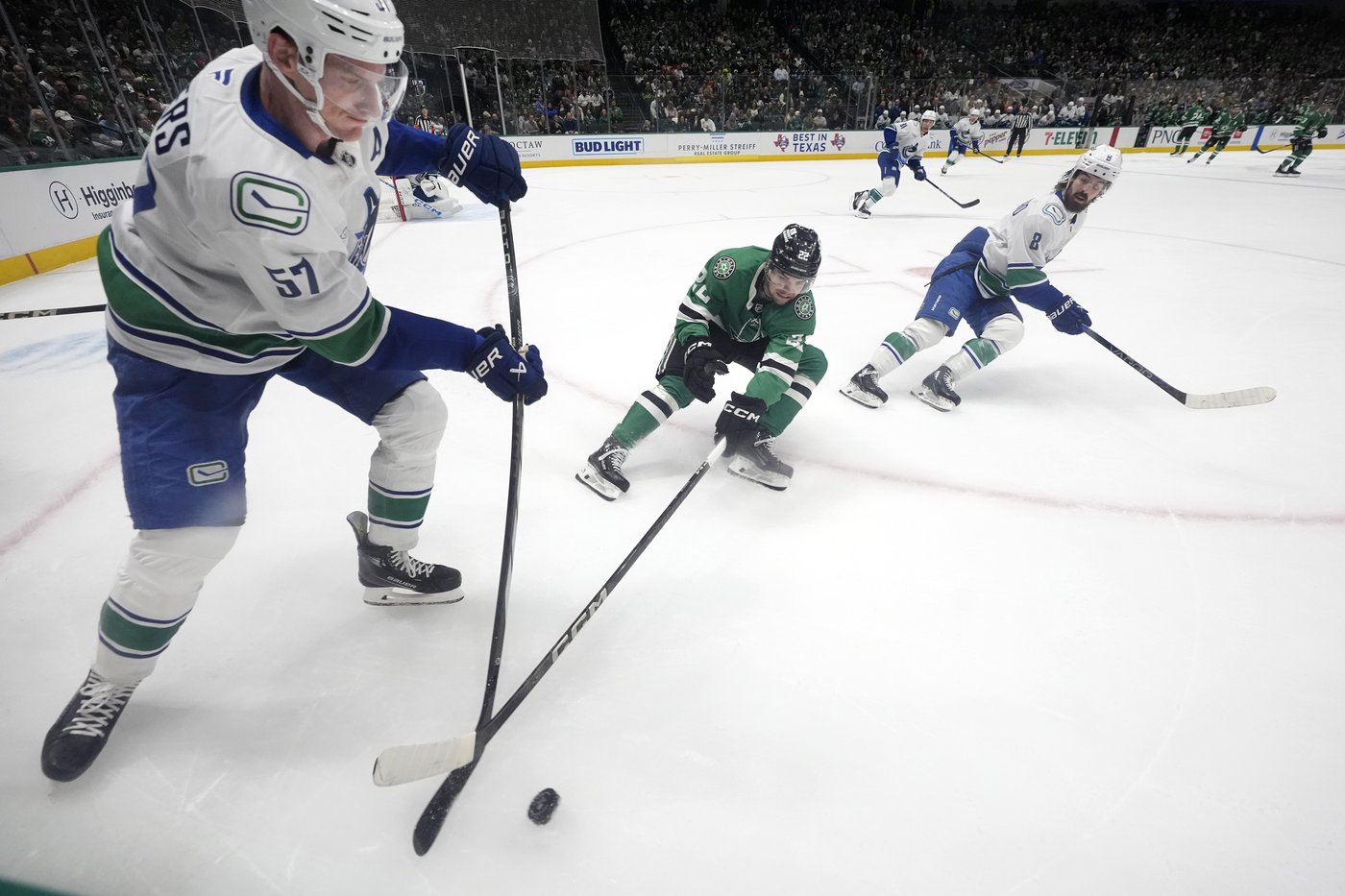 Jason Robertson and Roope Hintz get two goals, one assist each in Stars' 5-3 win over Canucks | iNFOnews.ca
