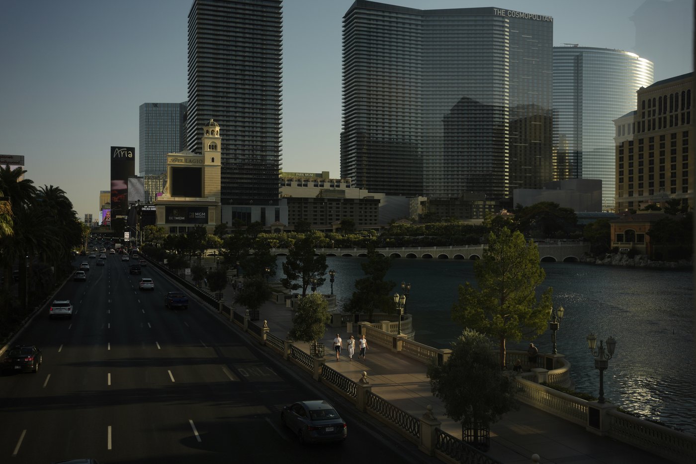Las Vegas tourism is down. Some blame Trump's tariffs and immigration crackdown | iNFOnews.ca Las Vegas tourism is down. Some blame Trump's tariffs and immigration crackdown | iNFOnews.ca