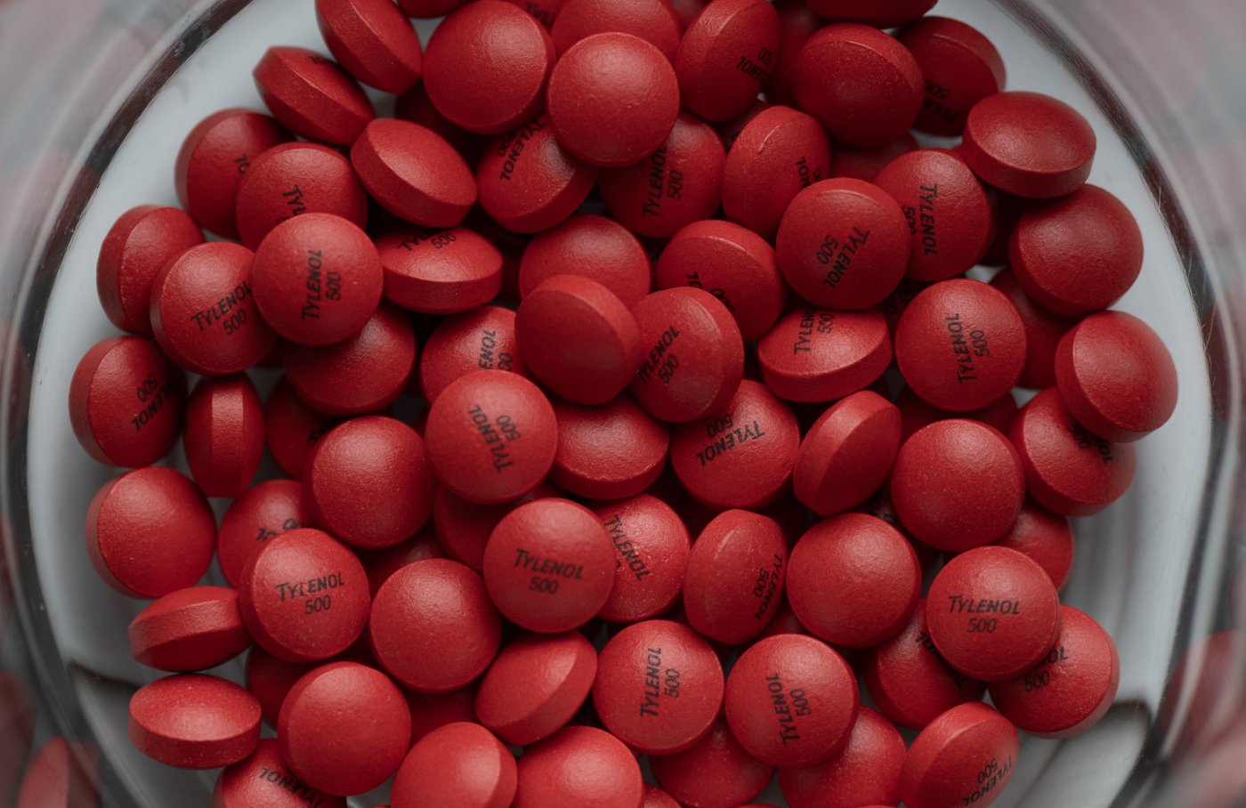 Canadian obstetricians say Tylenol is still safe to take in pregnancy after position review | iNFOnews.ca