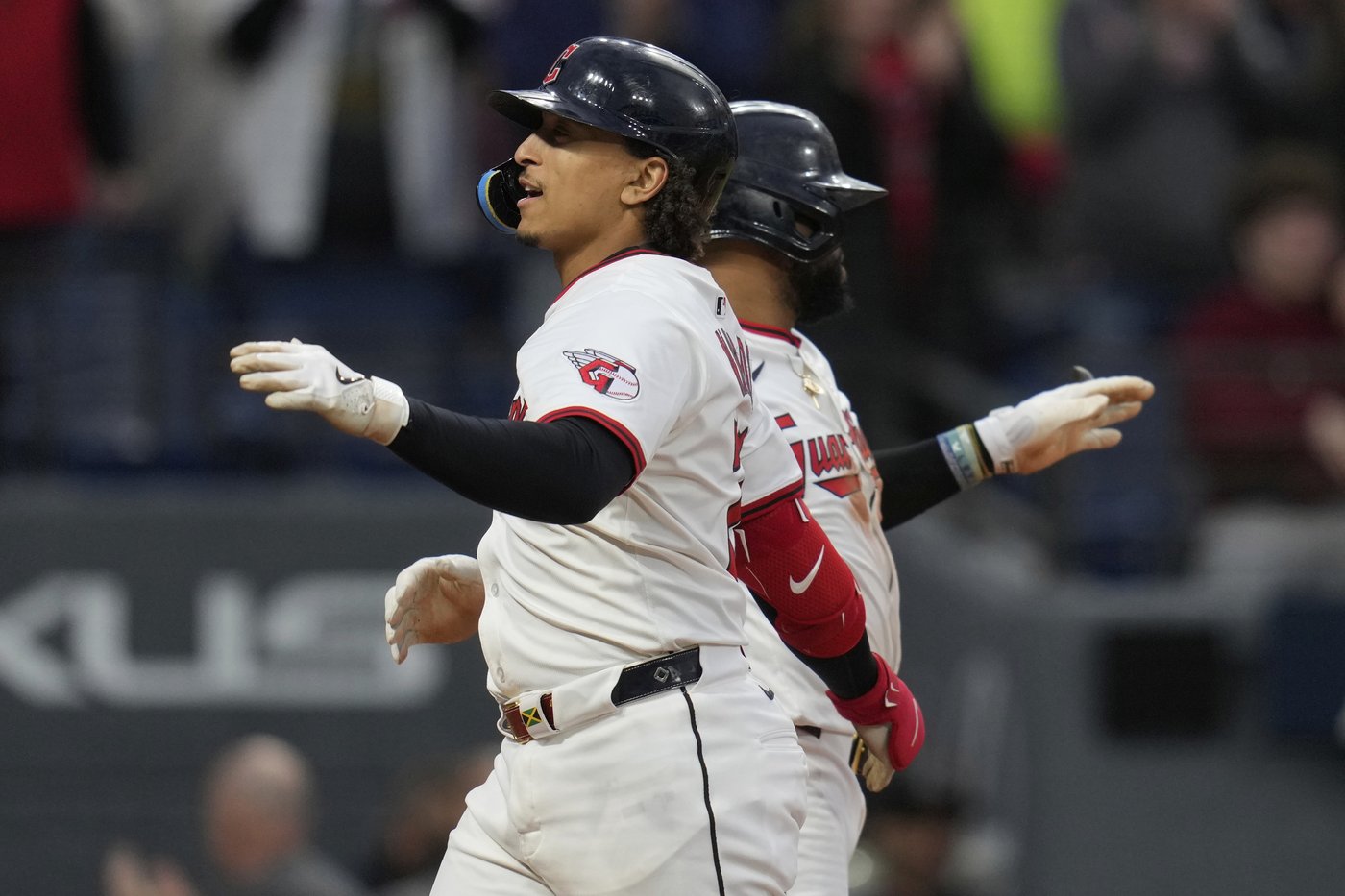 Bo Naylor hits 3-run homer, closer Emmanuel Clase gets save in Guardians' 4-2 win over Twins | iNFOnews.ca Bo Naylor hits 3-run homer, closer Emmanuel Clase gets save in Guardians' 4-2 win over Twins | iNFOnews.ca