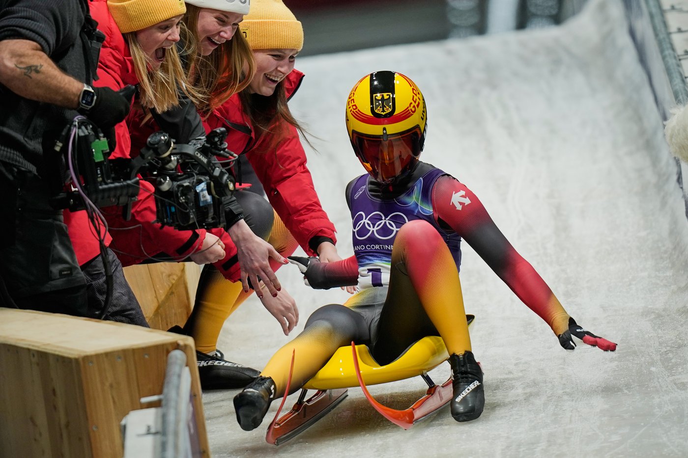 Taubitz seals a 5th straight World Cup luge title by 0.006 seconds. Loch ties overall wins mark | iNFOnews.ca Taubitz seals a 5th straight World Cup luge title by 0.006 seconds. Loch ties overall wins mark | iNFOnews.ca