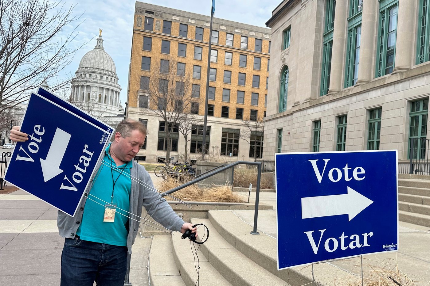 Wisconsin voters cast ballots under national spotlight to decide control of the state Supreme Court | iNFOnews.ca