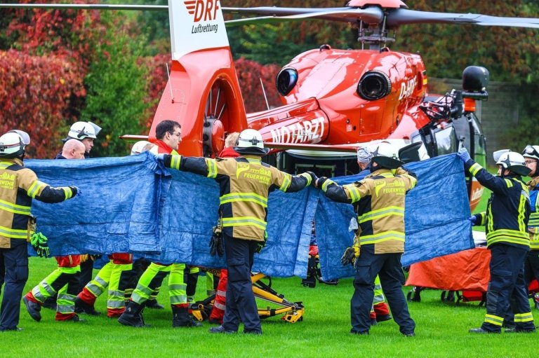 A newly elected mayor in Germany is found with serious stabbing wounds | iNFOnews.ca