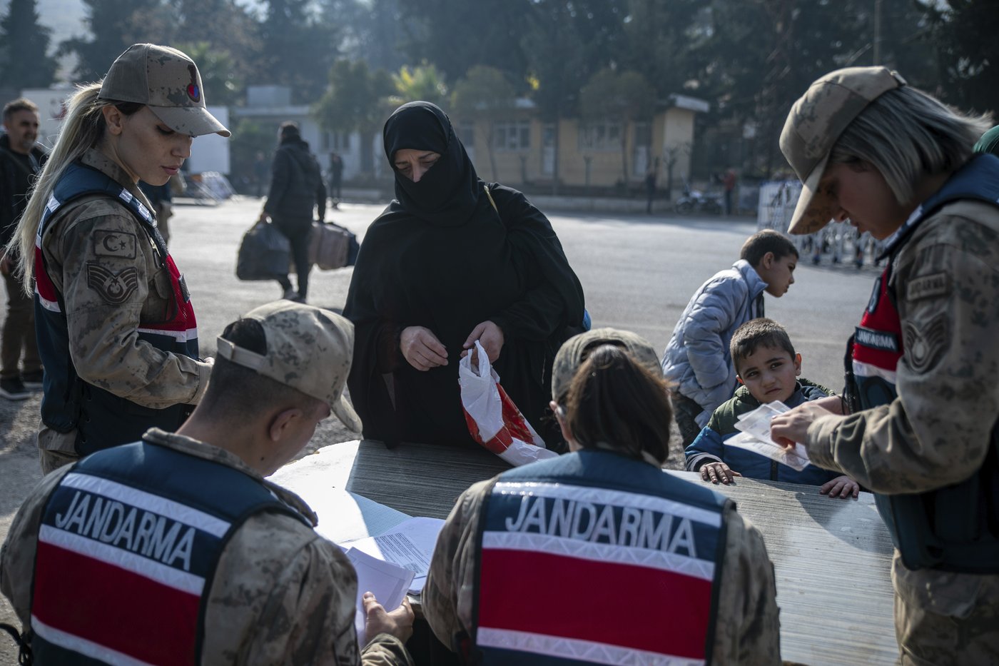 The warm Turkish welcome for refugees is ending and Syrians are worried | iNFOnews.ca