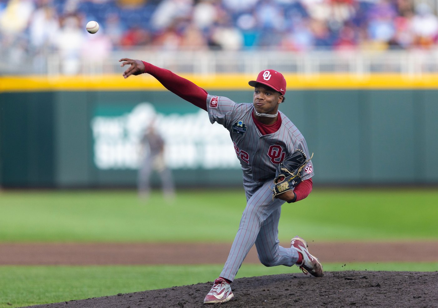 Oklahoma rolls past Tar Heels 13-2 for 1st national championship since 1994 and SEC's 7th in a row | iNFOnews.ca Oklahoma rolls past Tar Heels 13-2 for 1st national championship since 1994 and SEC's 7th in a row | iNFOnews.ca