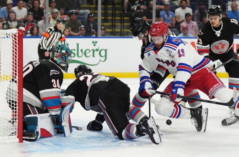 Kitchener Rangers rout Kelowna Rockets 5-0 to open Memorial Cup | iNFOnews.ca