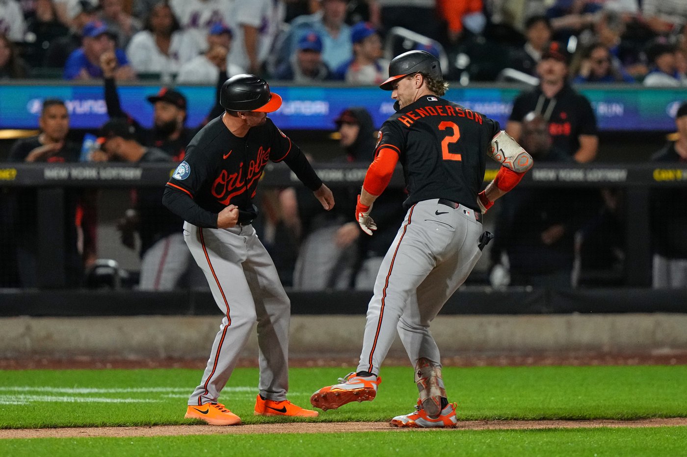 Alonso hitless in return to Queens but Henderson's homer eliminates Mets as Orioles win 2-1 | iNFOnews.ca