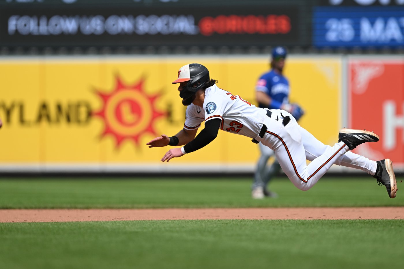 Taveras' homer and 3 RBIs carry the Orioles to an 8-2 win over the Royals for a 3-game sweep | iNFOnews.ca