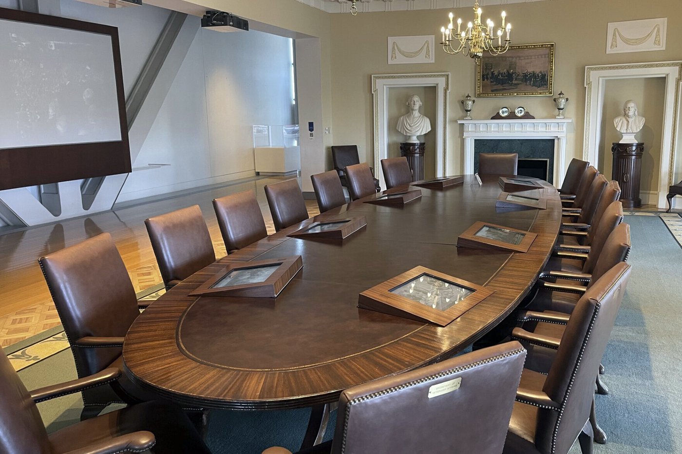 20 years after opening, Bill Clinton's presidential library prepares for a 'refresh' | iNFOnews.ca 20 years after opening, Bill Clinton's presidential library prepares for a 'refresh' | iNFOnews.ca