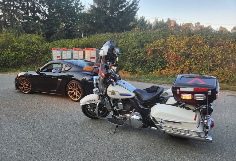 Porsche impounded after winning race with motorcycles on Island Highway | iNFOnews.ca