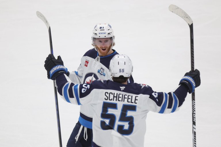 Connor scores twice as the Jets beat the Blue Jackets 2-1 to stay in the playoff hunt | iNFOnews.ca