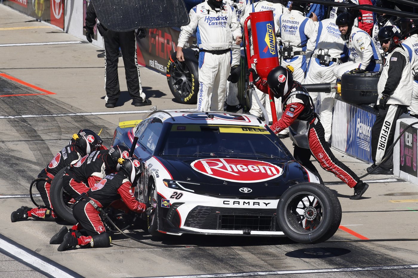 Survive and advance is the mantra for NASCAR Cup Series playoff contenders after chaotic Kansas race | iNFOnews.ca Survive and advance is the mantra for NASCAR Cup Series playoff contenders after chaotic Kansas race | iNFOnews.ca