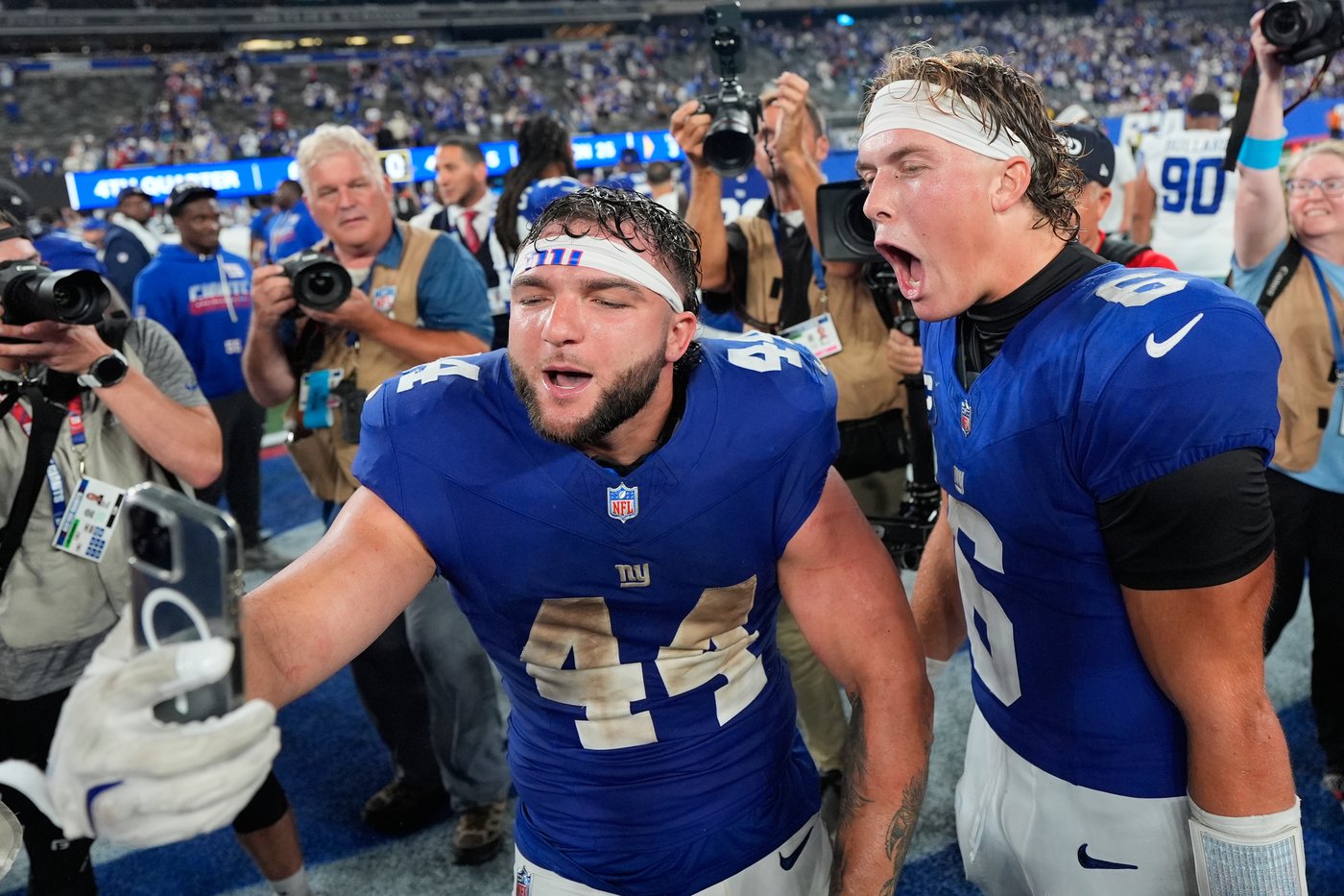 Giants' offense rolls over the Cowboys to give coach John Harbaugh a 28-20 win in his debut | iNFOnews.ca Giants' offense rolls over the Cowboys to give coach John Harbaugh a 28-20 win in his debut | iNFOnews.ca