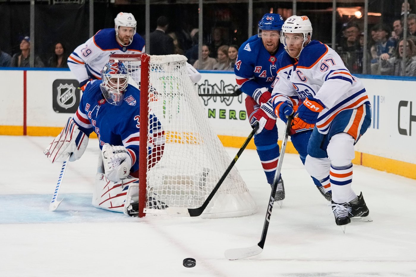 Frederic scores, Skinner makes 30 saves as Oilers blank the Rangers 2-0 | iNFOnews.ca Frederic scores, Skinner makes 30 saves as Oilers blank the Rangers 2-0 | iNFOnews.ca