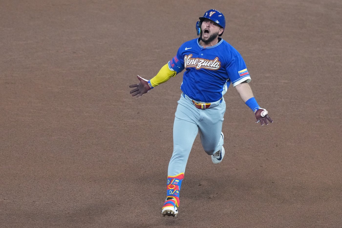 Abreu’s 3-run homer sends Venezuela to its first WBC semifinal in 17 years | iNFOnews.ca
