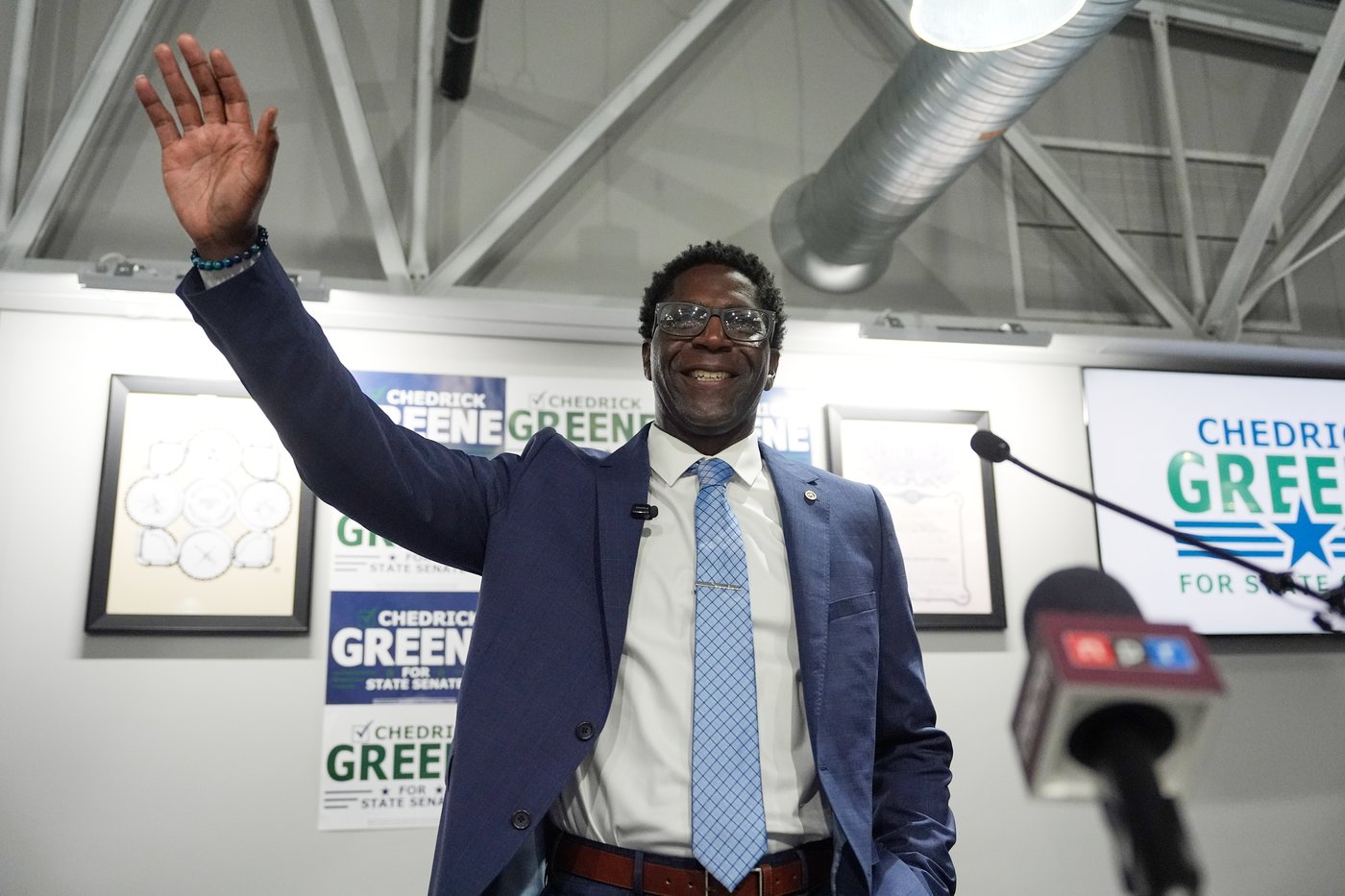Photos: Ohio and Indiana high-stakes primaries, and a power-shifting race in Michigan | iNFOnews.ca