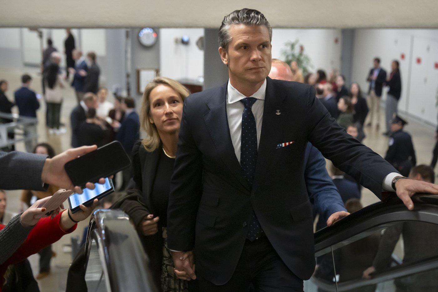 Hegseth fights to save Pentagon nomination as sources say Trump considers DeSantis | iNFOnews.ca
