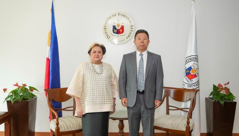 Philippines summons Chinese ambassador to protest remarks it says threatened force | iNFOnews.ca
