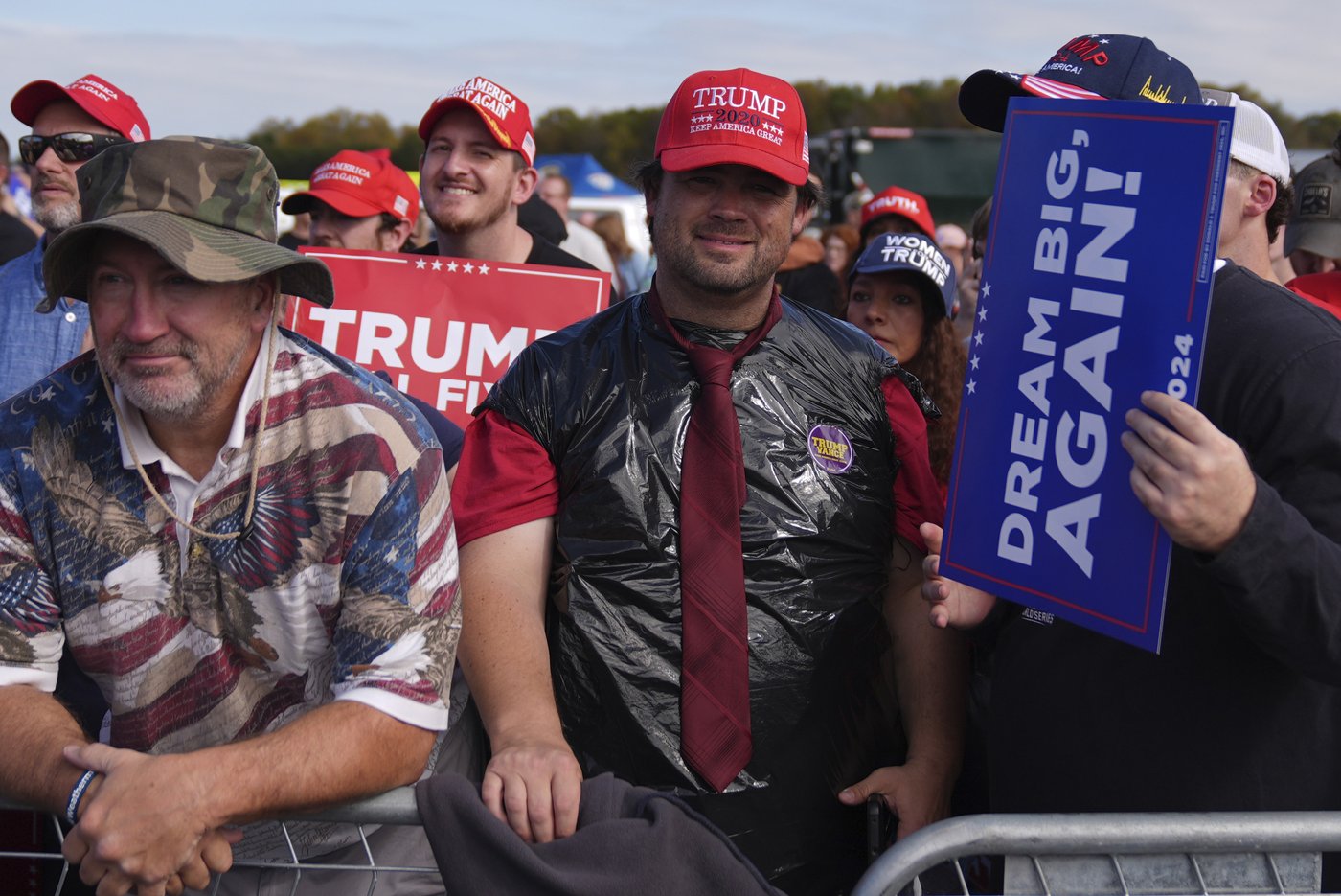 Trump will rally backers every day until the election in North Carolina, a swing state he won twice | iNFOnews.ca