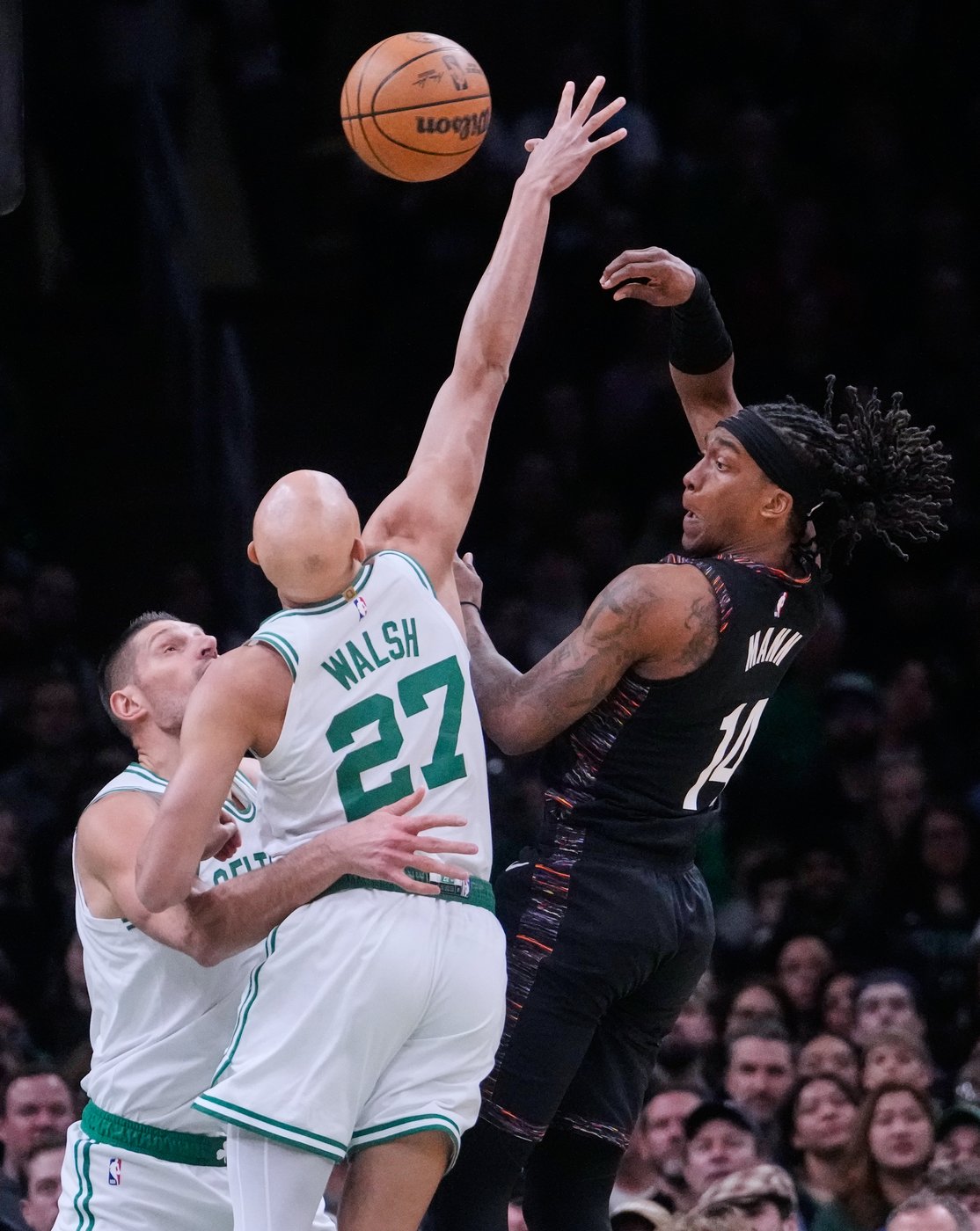 Brown, Vucevic score 28, Celtics shoot season-high 66% in a 148-111 win over the Nets | iNFOnews.ca