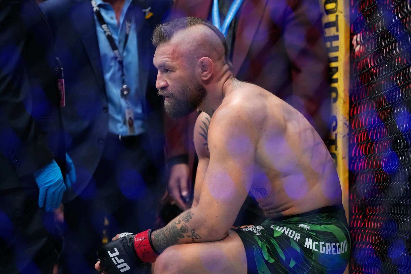 McGregor outlines plan for surgery, rehab and another fight following knee injury against Holloway | iNFOnews.ca McGregor outlines plan for surgery, rehab and another fight following knee injury against Holloway | iNFOnews.ca