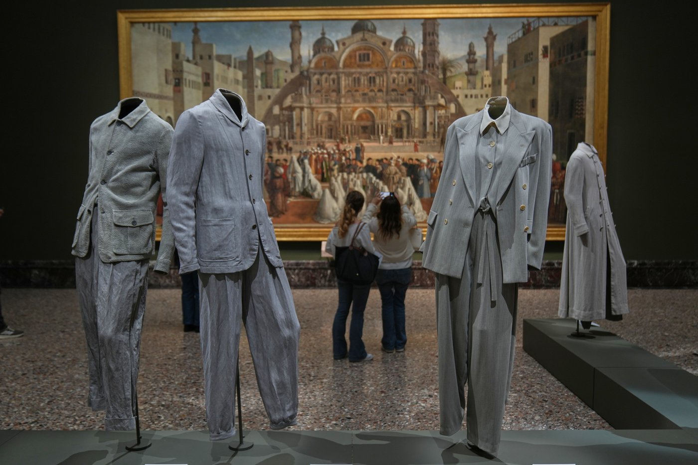 Giorgio Armani's sartorial creations interplay with Italian masterpieces at Milan museum exhibition | iNFOnews.ca
