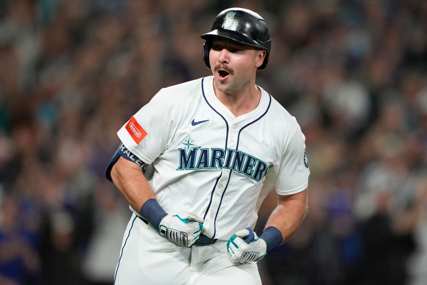Cal Raleigh makes history, but will the catcher's 60 homers be enough to beat Aaron Judge for MVP? | iNFOnews.ca