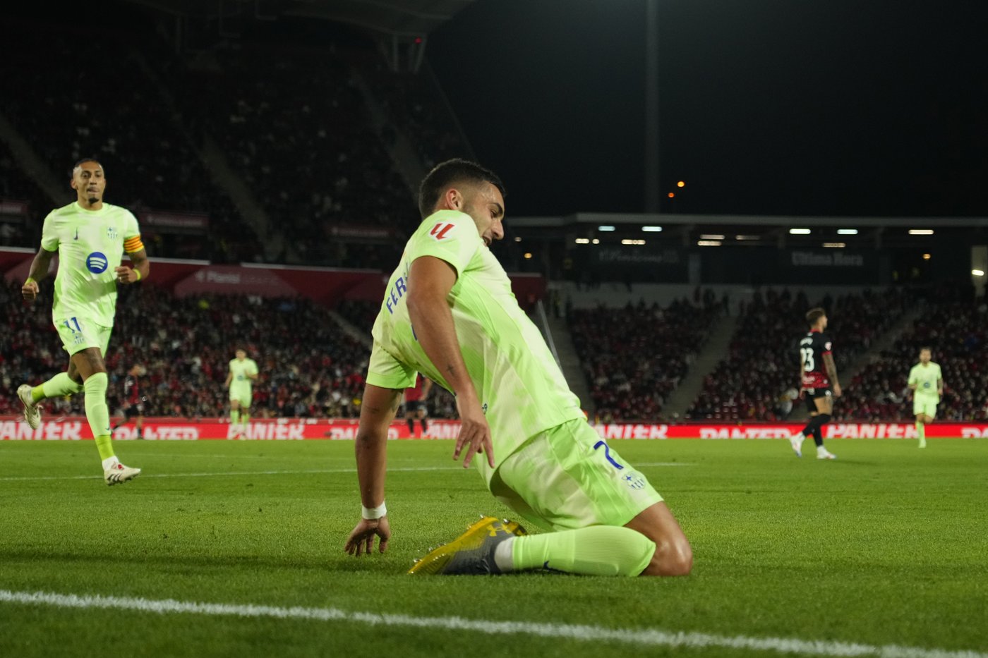 Raphinha scores 2 and Barcelona ends Spanish league slump with 5-1 rout of Mallorca | iNFOnews.ca Raphinha scores 2 and Barcelona ends Spanish league slump with 5-1 rout of Mallorca | iNFOnews.ca