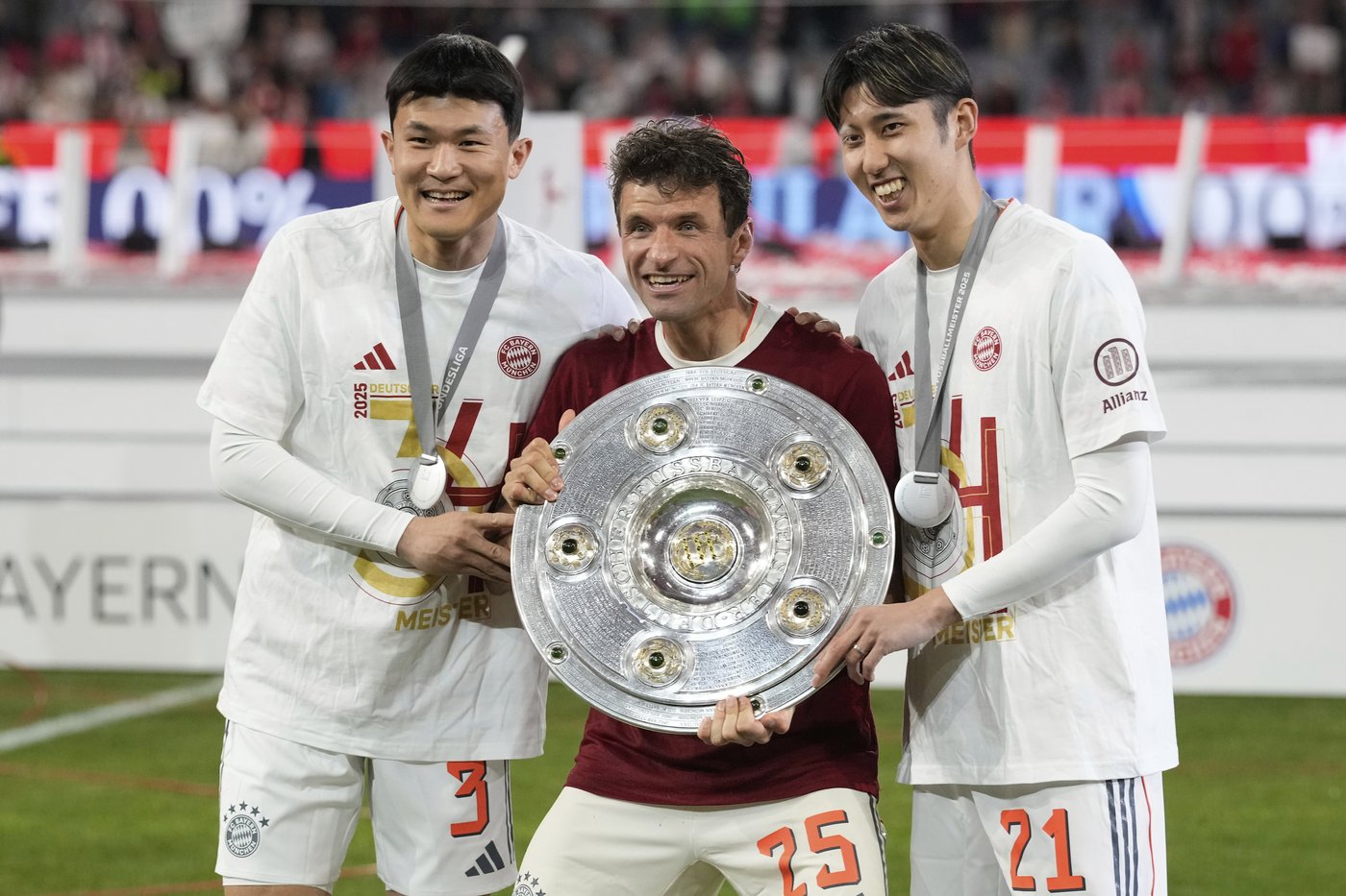 Son, Kim and Lee tasting success in Europe despite South Korea's soccer struggles | iNFOnews.ca Son, Kim and Lee tasting success in Europe despite South Korea's soccer struggles | iNFOnews.ca