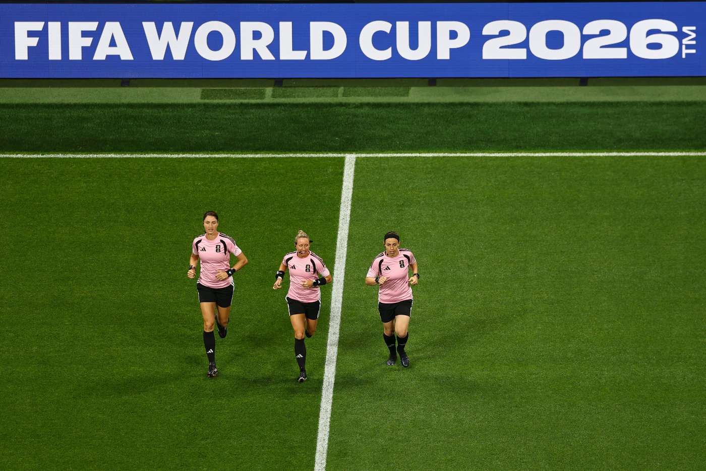 Mexico and South Korea play for group lead and other World Cup Day 8 highlights, in photos | iNFOnews.ca