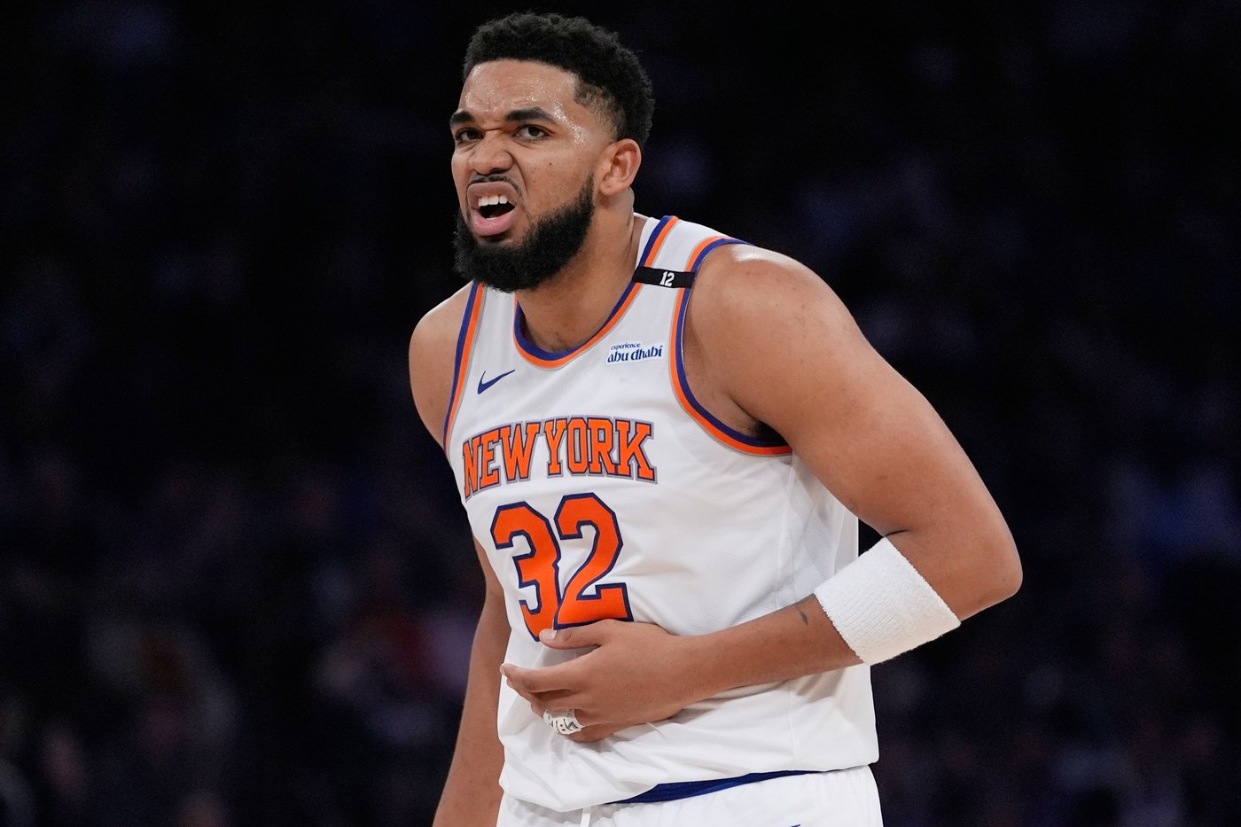 Warriors, Knicks will try to bounce back from home playoff losses with another chance in Game 4 | iNFOnews.ca