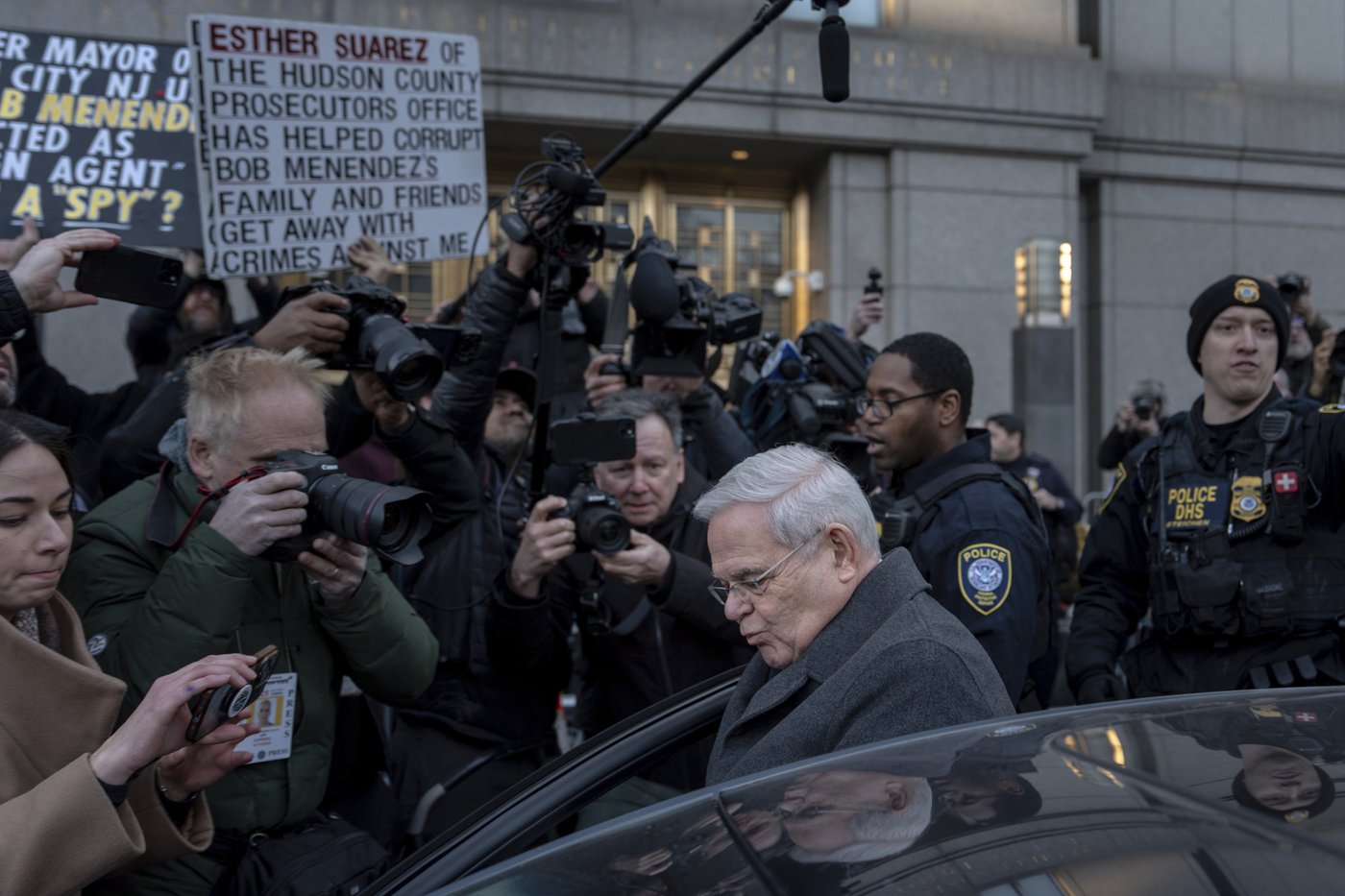 Former US Sen. Bob Menendez gets 11 years in prison for taking bribes and acting as agent of Egypt | iNFOnews.ca Former US Sen. Bob Menendez gets 11 years in prison for taking bribes and acting as agent of Egypt | iNFOnews.ca