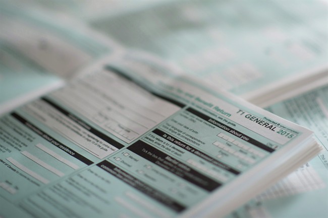 Does it pay to leave the country for tax reasons? Experts weigh in | iNFOnews.ca CP37124226