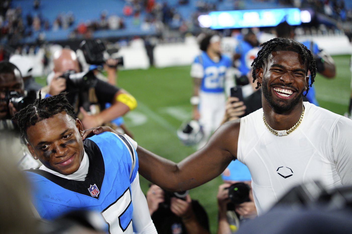 Browns coach Kevin Stefanski won't commit to Shedeur Sanders' role next week after strong debut | iNFOnews.ca