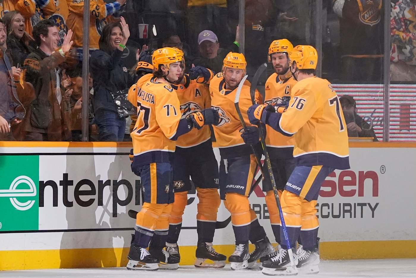 Forsberg has a goal and 2 assists to lead surging Predators over slumping Sharks 6-3 | iNFOnews.ca Forsberg has a goal and 2 assists to lead surging Predators over slumping Sharks 6-3 | iNFOnews.ca