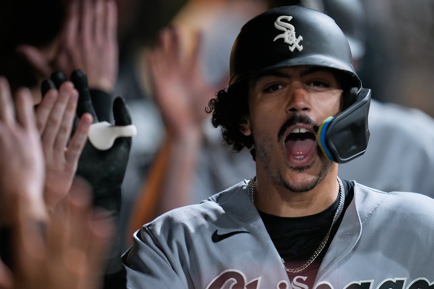 White Sox land first blow in AL showdown series against Guardians, win 7-3 to stay atop division | iNFOnews.ca