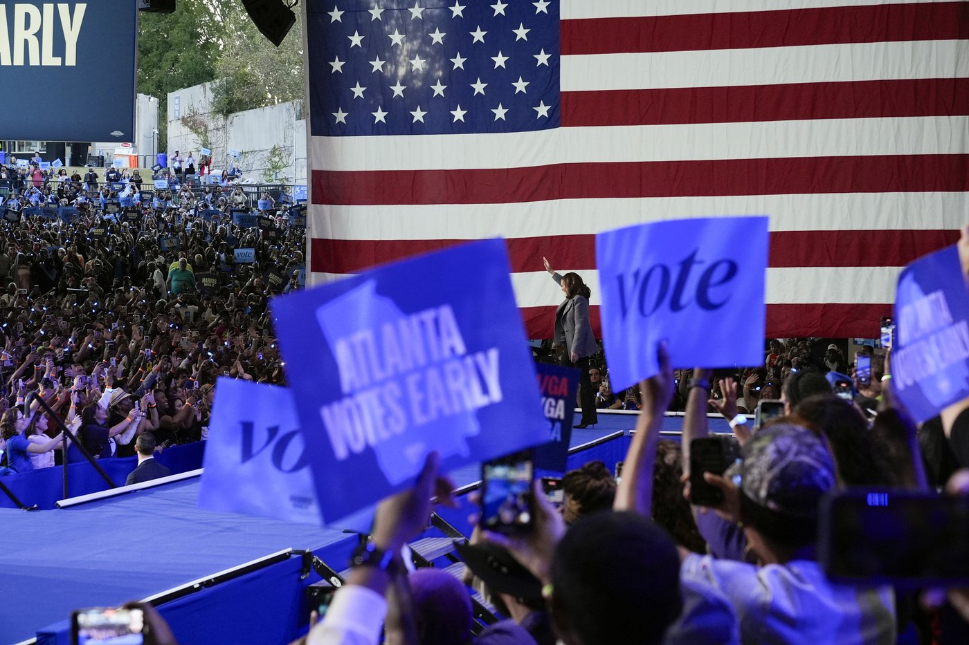 Harris says Trump is 'cruel' as she spotlights abortion restrictions in Georgia during early voting | iNFOnews.ca Harris says Trump is 'cruel' as she spotlights abortion restrictions in Georgia during early voting | iNFOnews.ca