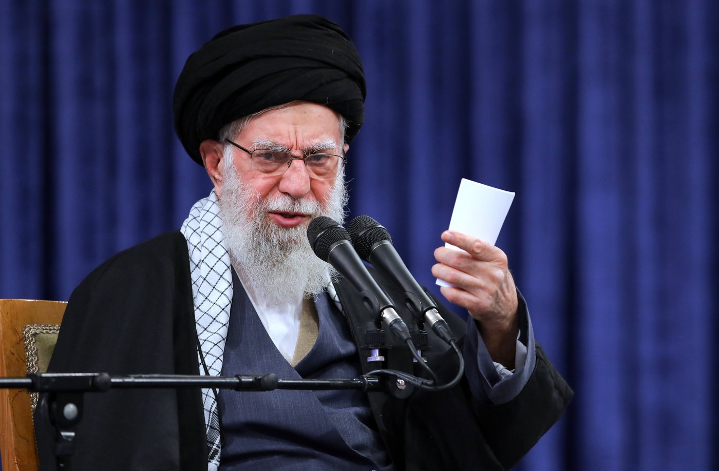 Iran says it temporarily closed the Strait of Hormuz as it held more indirect talks with the US | iNFOnews.ca