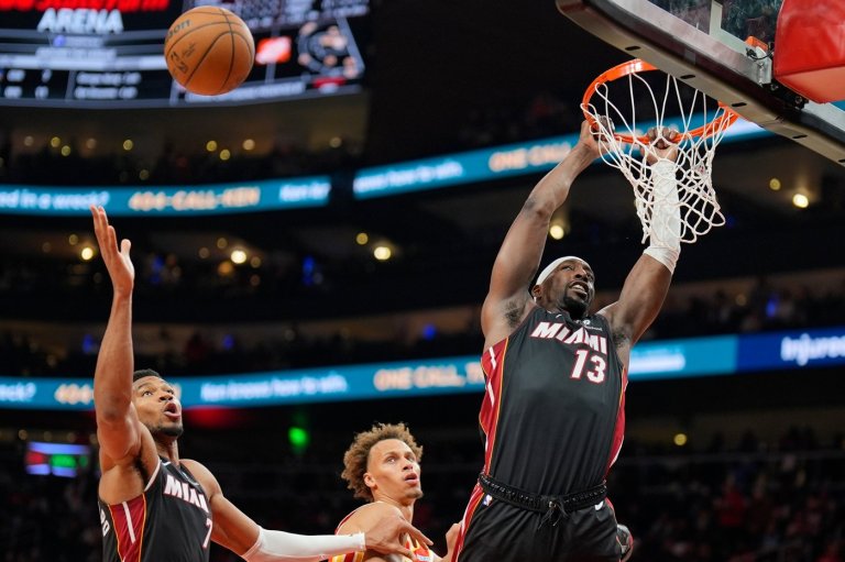 Giannis Antetokounmpo has 24 points, 18 rebounds as the Heat beat the Hawks 129-117 for first win | iNFOnews.ca