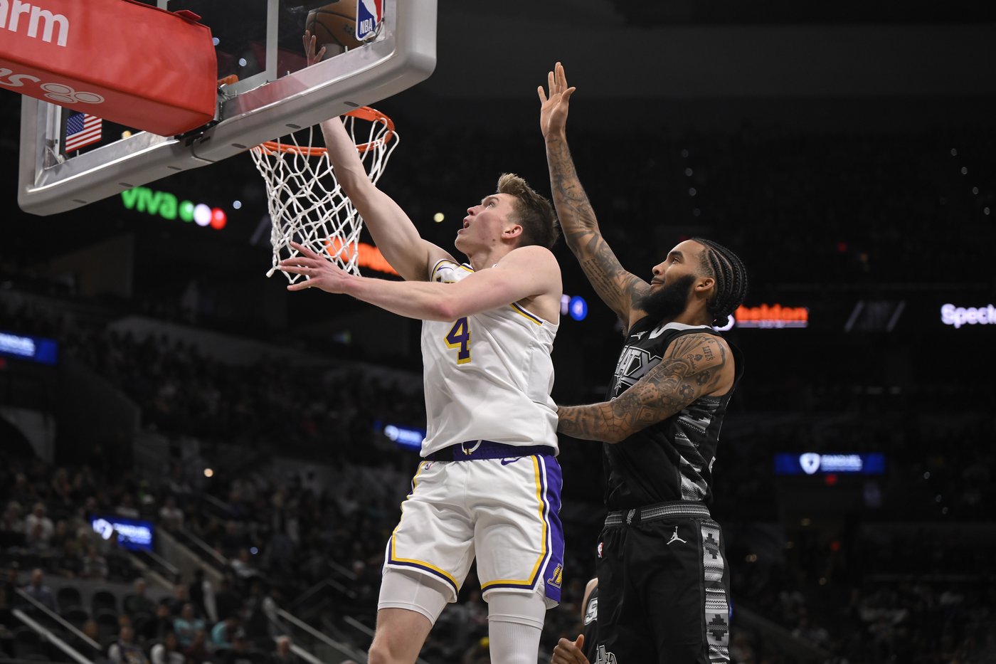 Anthony Davis, LeBron James lead Lakers past Spurs 120-115 to open NBA Cup title defense | iNFOnews.ca