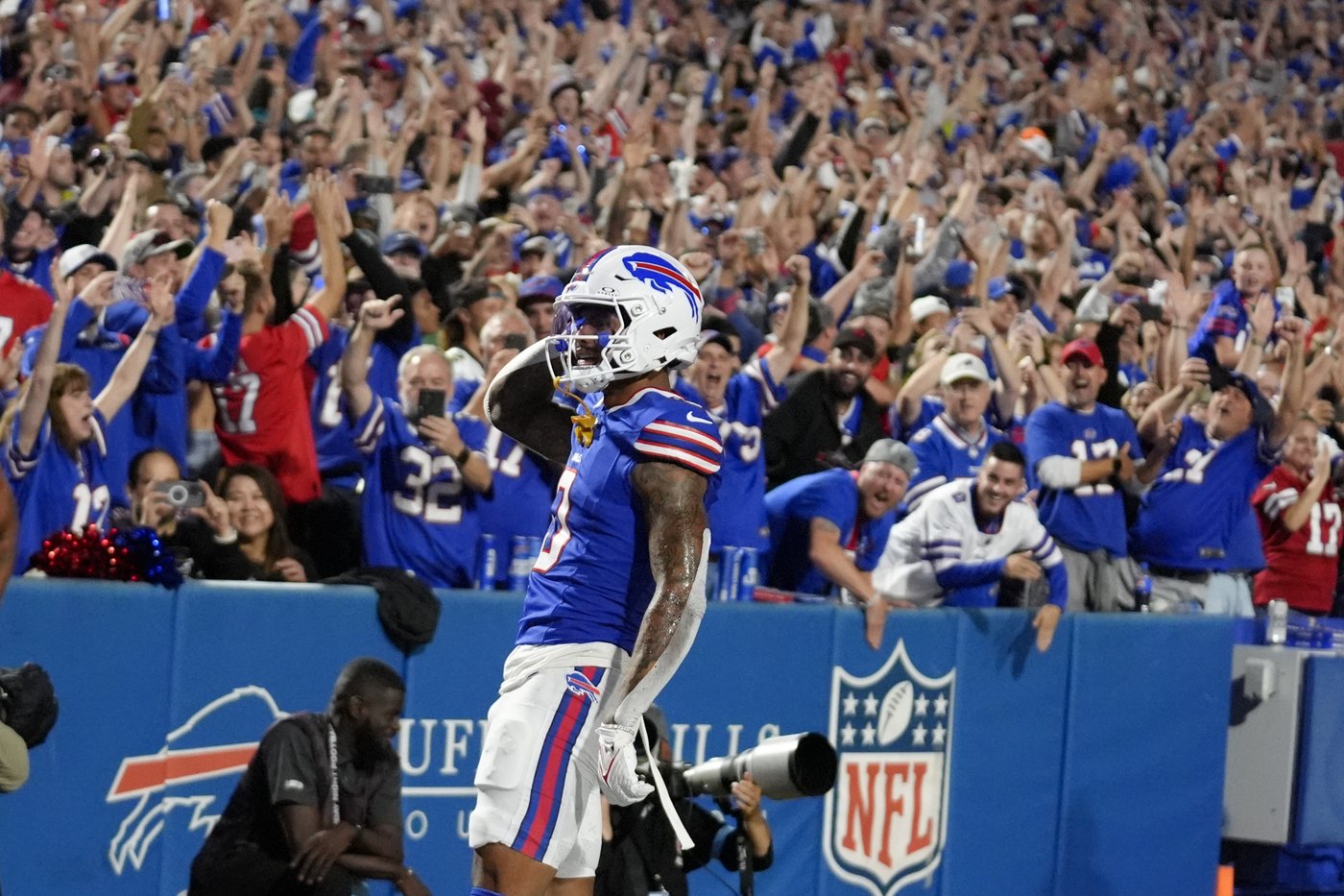 Josh Allen throws 4 TD passes and the Bills roll to a 47-10 win over the unraveling Jaguars | iNFOnews.ca Josh Allen throws 4 TD passes and the Bills roll to a 47-10 win over the unraveling Jaguars | iNFOnews.ca