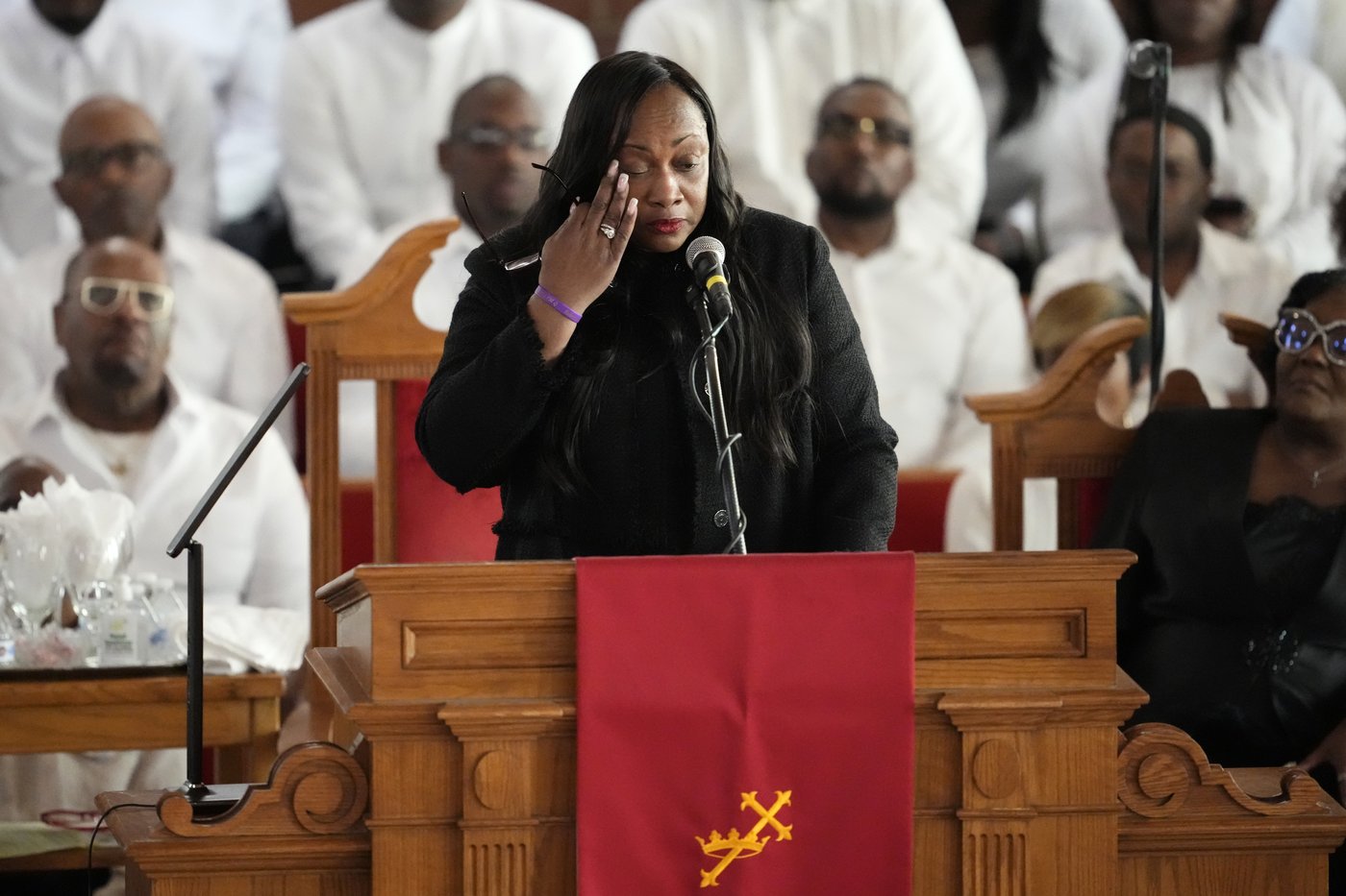 Cissy Houston mourned by Dionne Warwick, politicians and more at longtime church | iNFOnews.ca