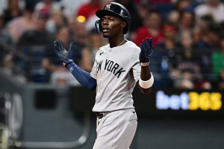 Chisholm's home run leading off the 8th gives Yankees 3-2 victory over Guardians | iNFOnews.ca