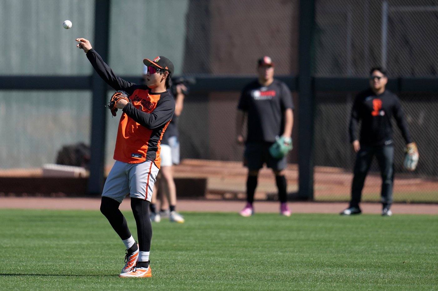 Jung Hoo Lee works to find rhythm in right field after Giants signed Harrison Bader to play center | iNFOnews.ca Jung Hoo Lee works to find rhythm in right field after Giants signed Harrison Bader to play center | iNFOnews.ca